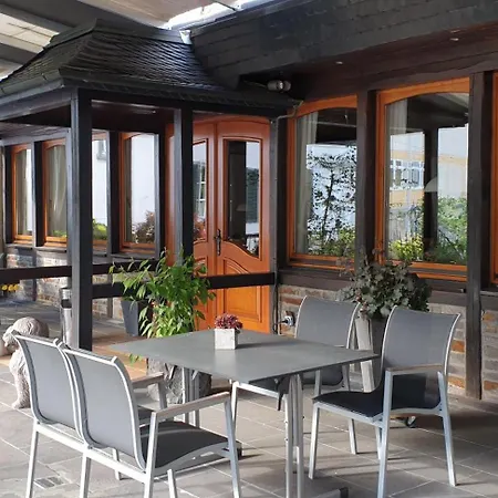 Hotel Gaestehaus Serwazi-zenzen *